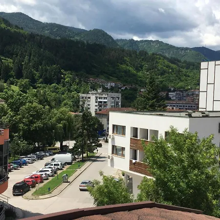 семила Πανσιόν Ντέβιν